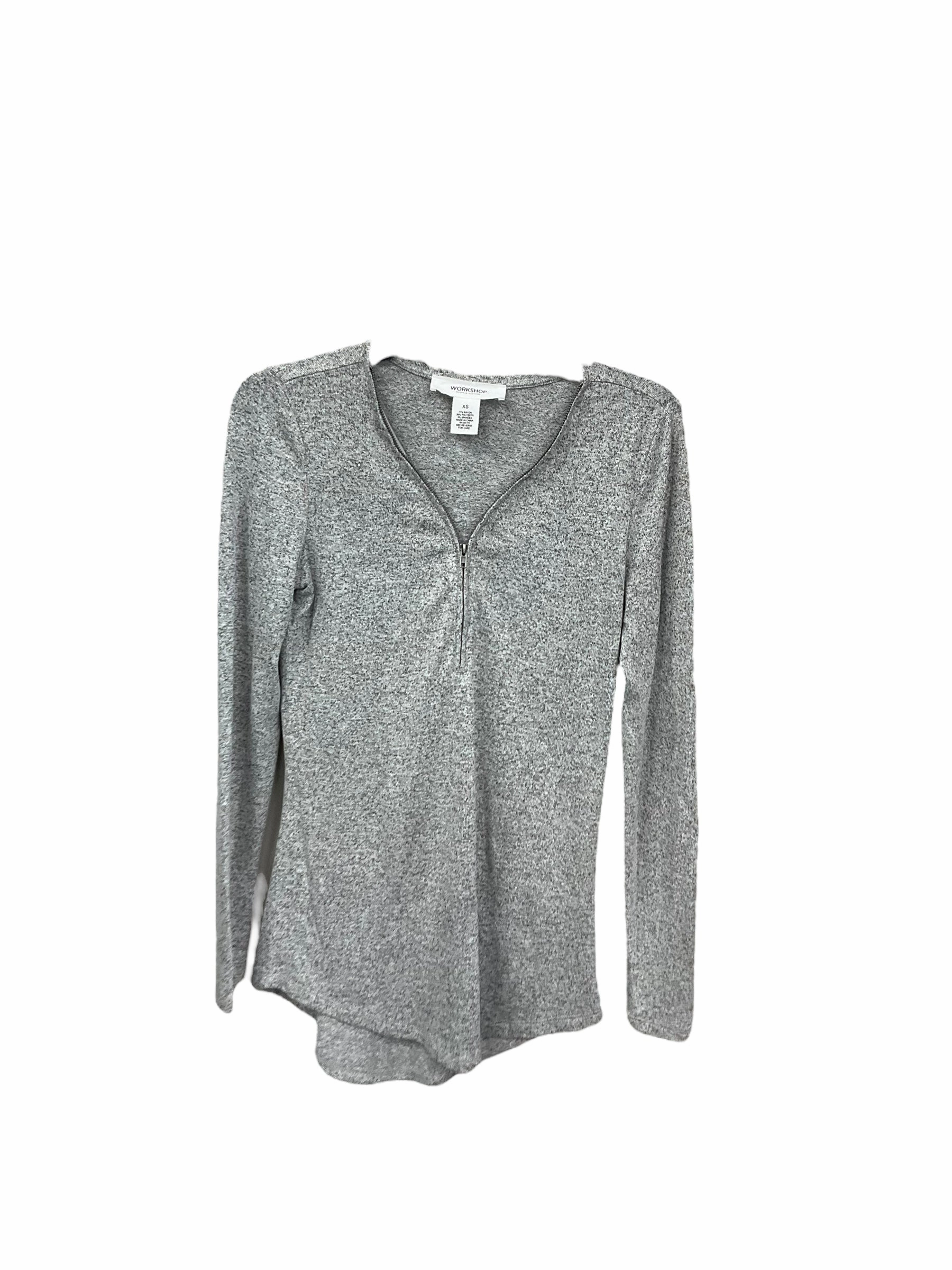 Top Long Sleeve By Workshop In Grey, Size: Xs Flexible Joints