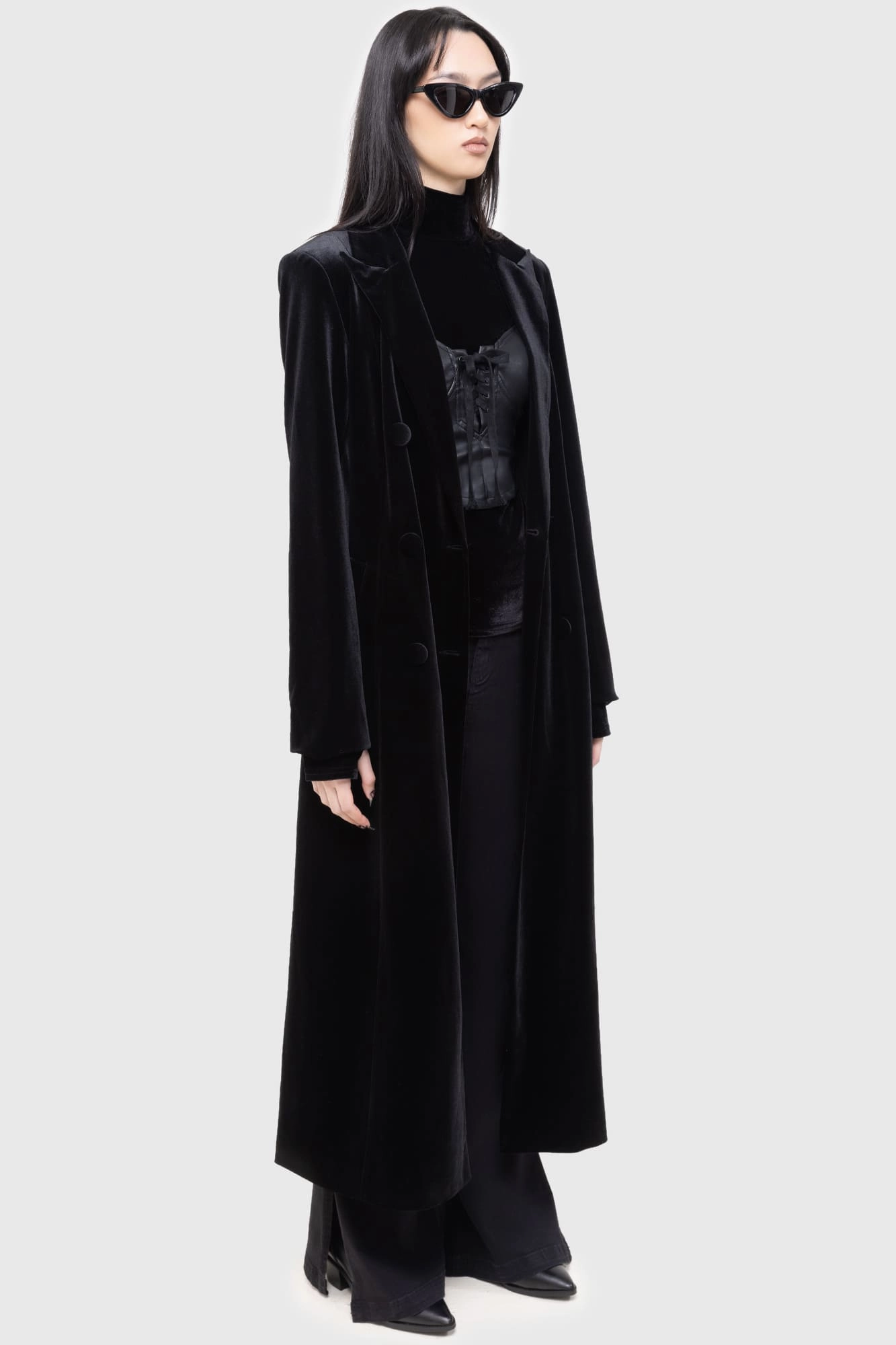 Sleek Layer Fit Shadowborne Coat