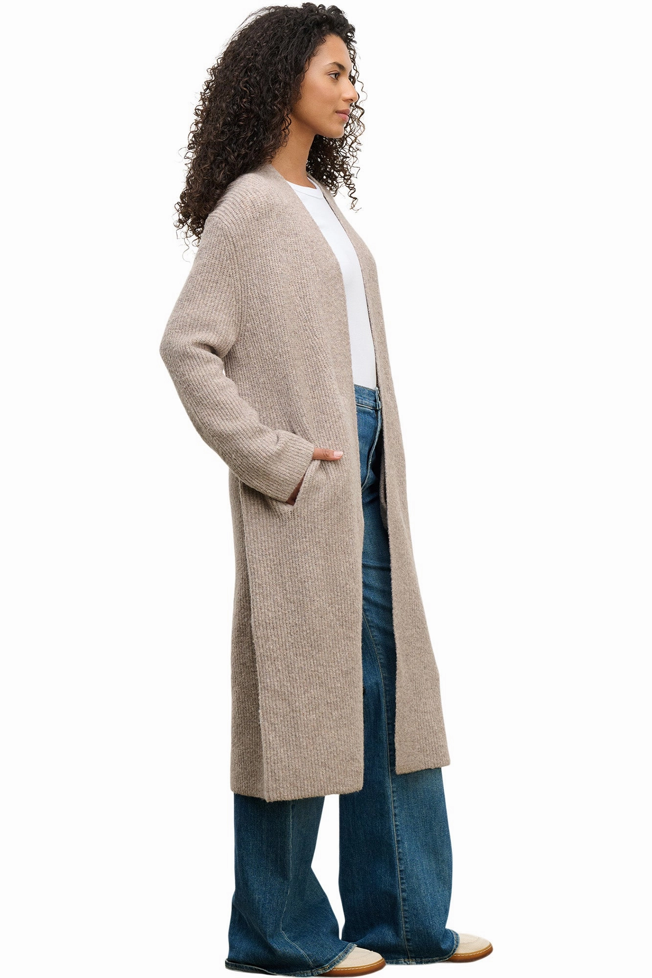 Temperature Regulating Fibers Velvet Misha Cardigan in Tan