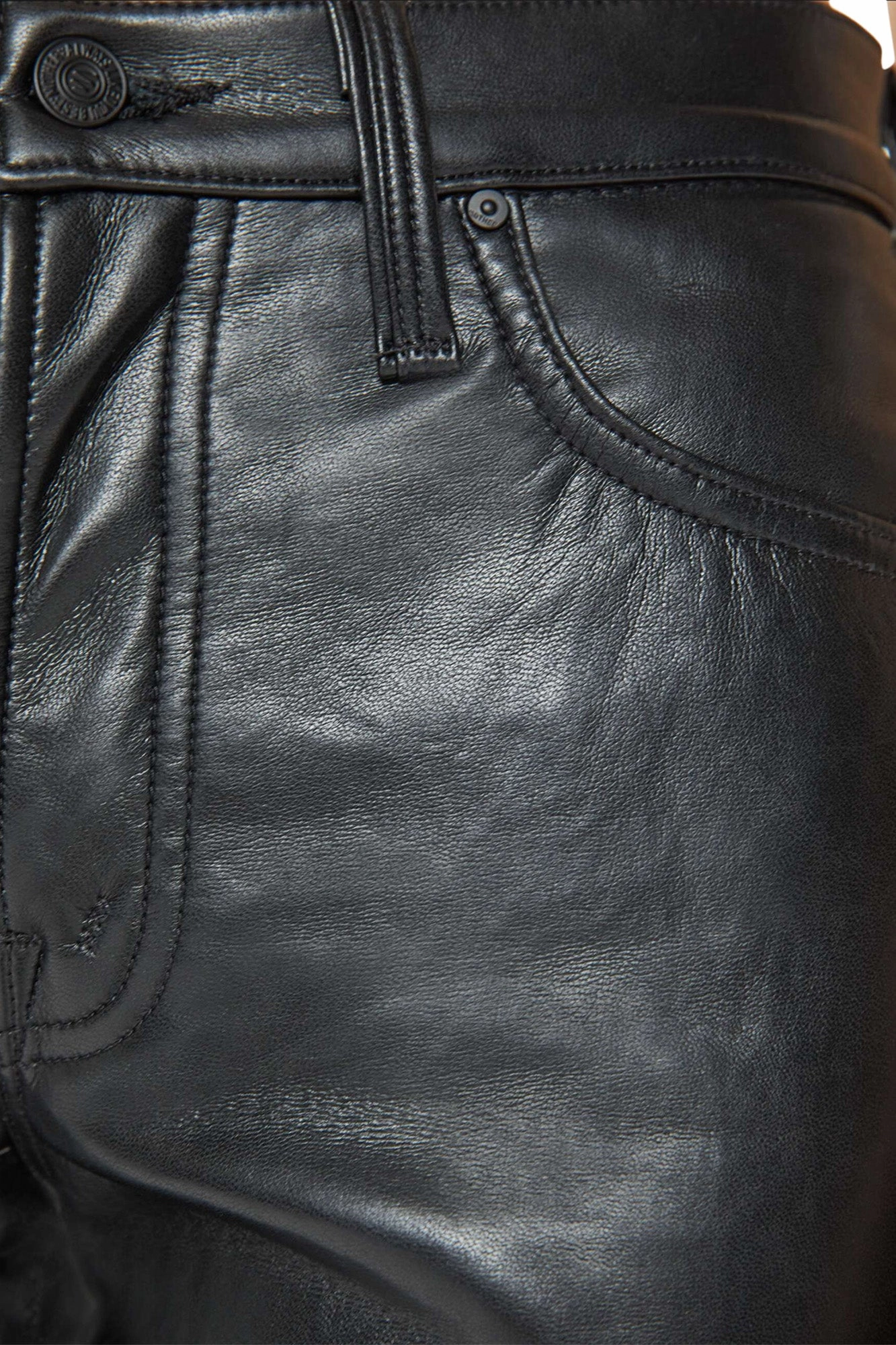 Bold Traveler Gear MOTHER Denim Smarty Pants Skimp in Black