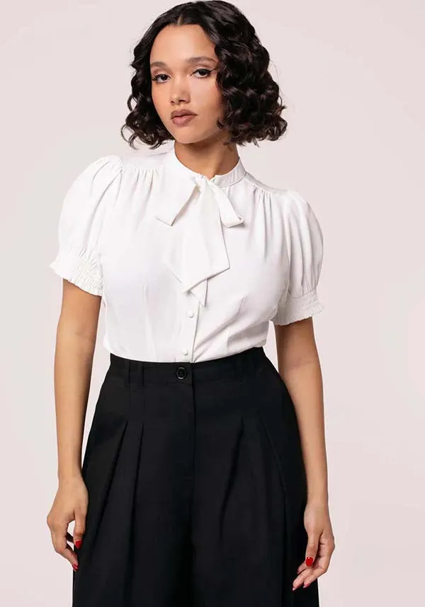 MinimalistCut Soft Wool Turner | TOP