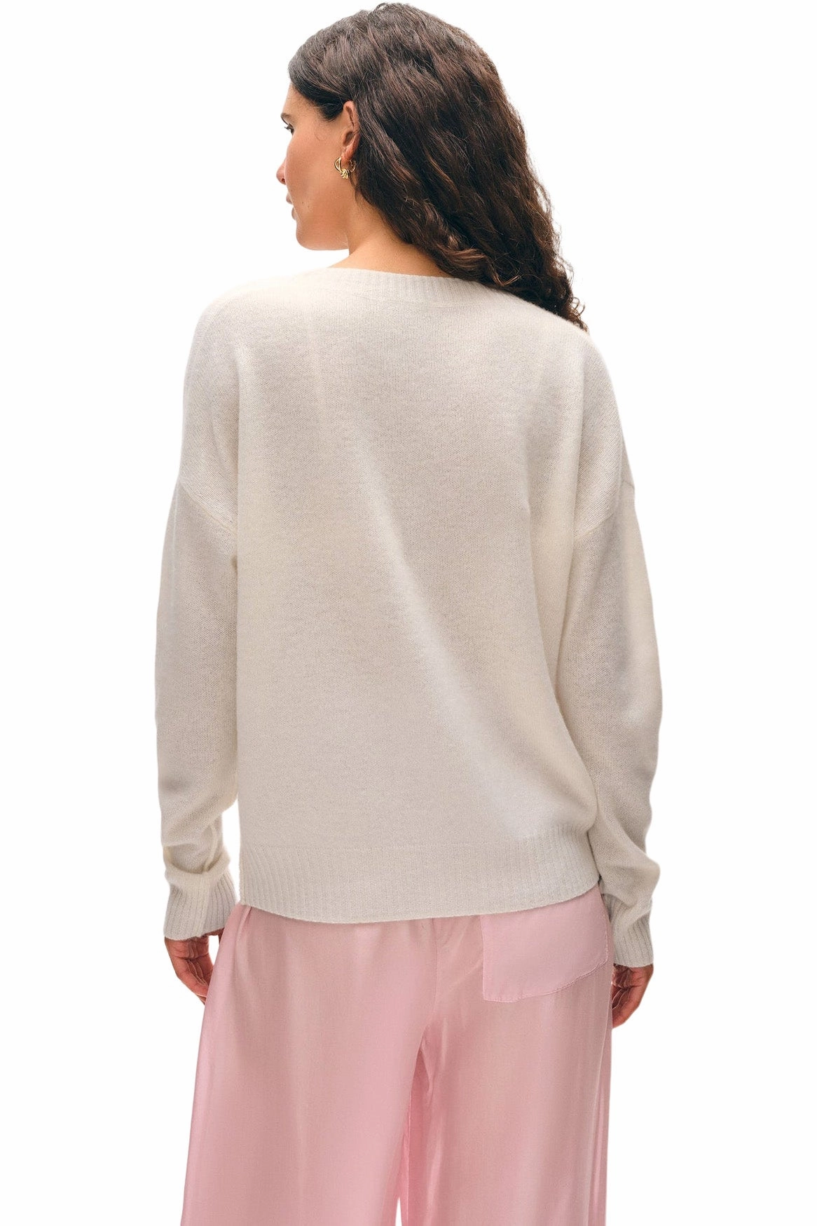 White & Warren Cashmere Featherweight V-neck in Soft White Casual Fashion