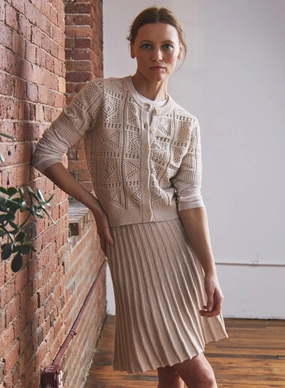 Warm And Comfortable Autumn Cashmere Short Sleeve Tile Stitch Cardigan in Natural