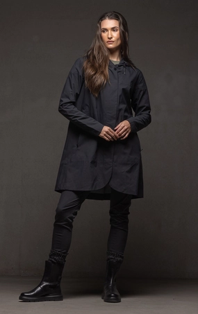 Durable Outer Layer LIGHTWEIGHT SWING RAINSHELL