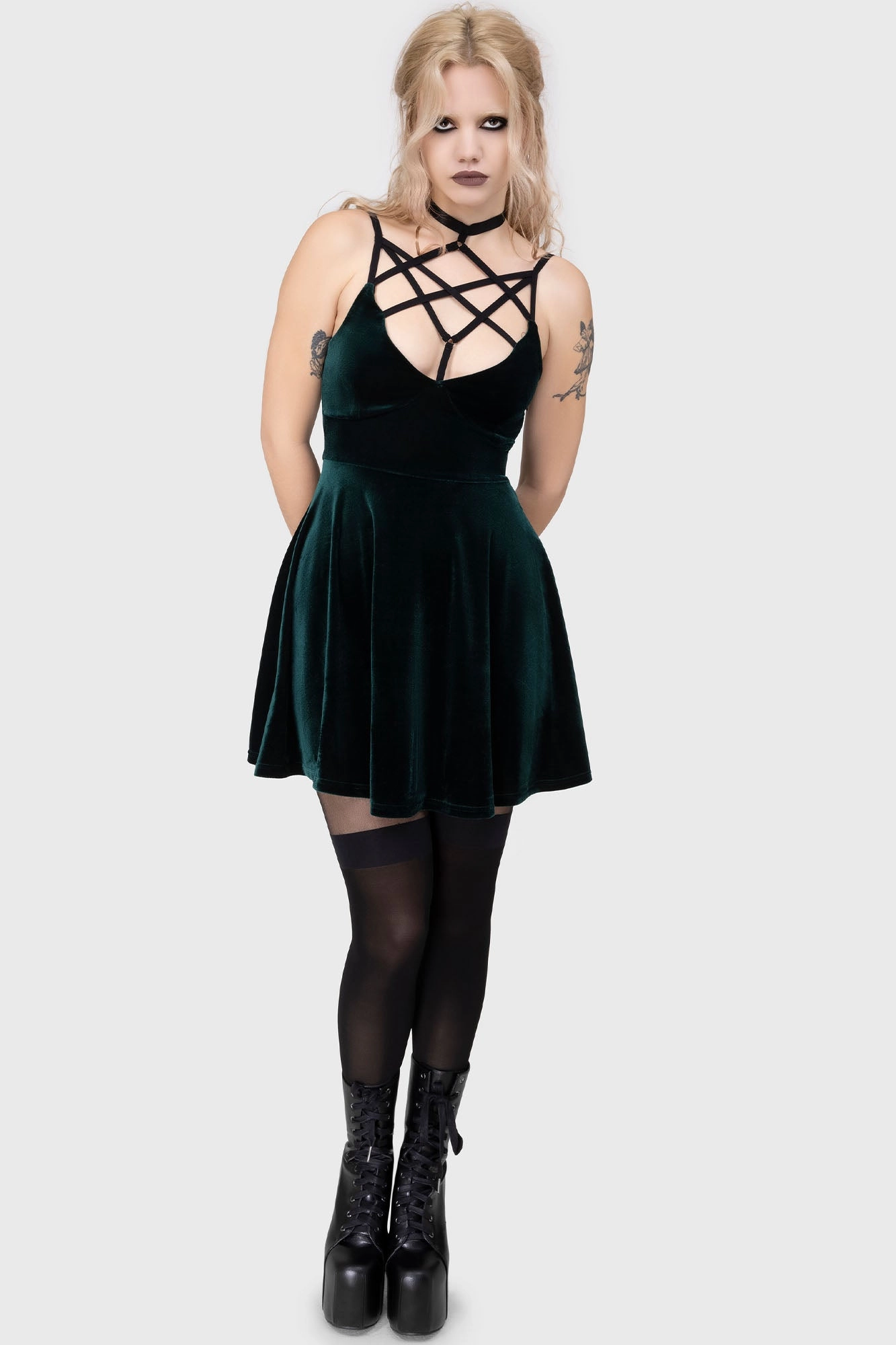 Modern and Feminine Magica Skater Dress [EMERALD]