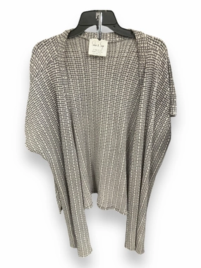 Cardigan By Clothes Mentor In Grey & White, Size: Osfm Repair Fit