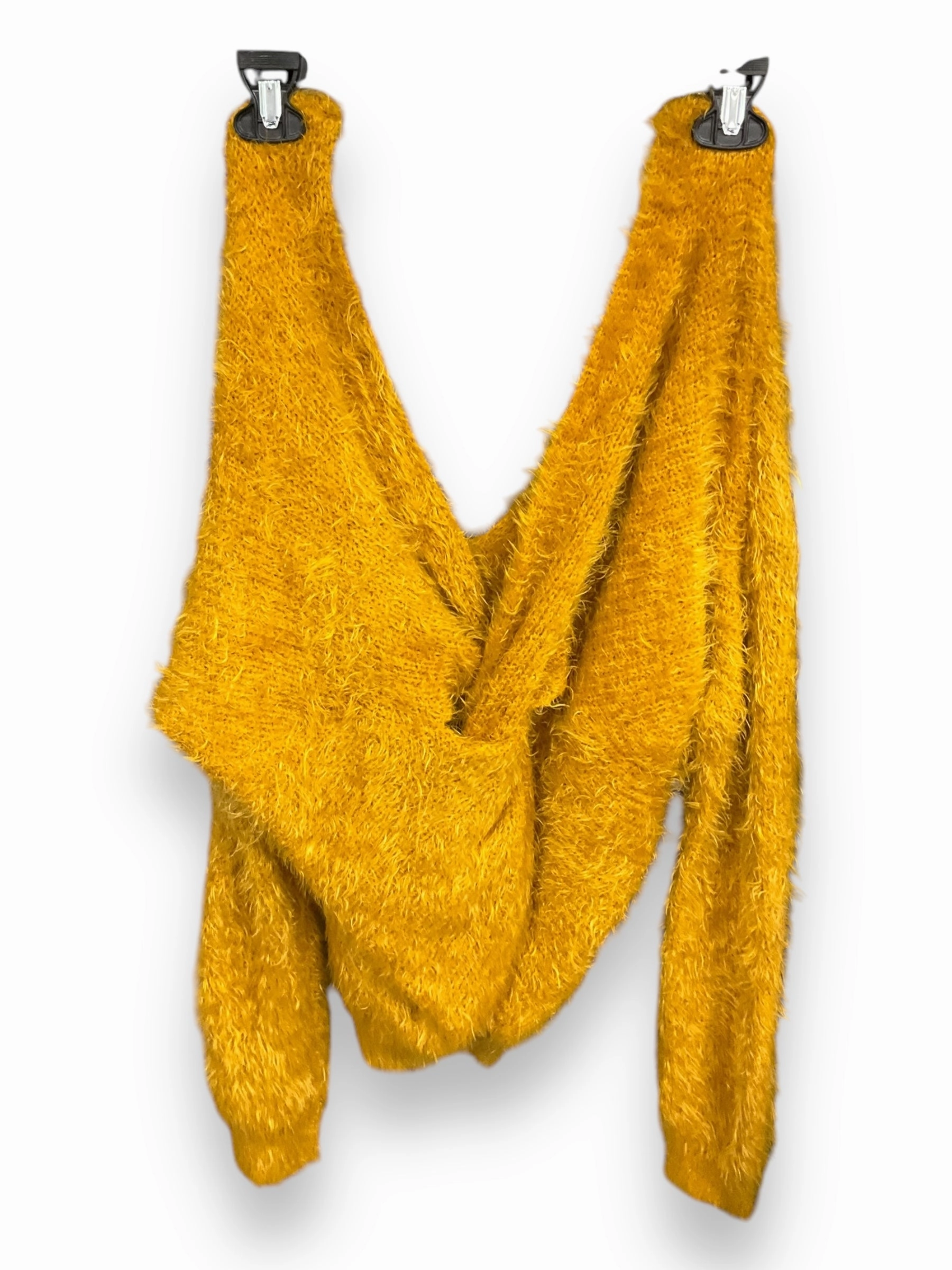 Sweater By Love Tree In Gold, Size: M Urban Pulse