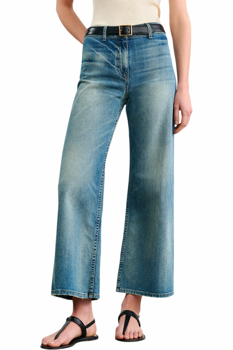 Sleek Fit Fit and Comfort Nili Lotan Megan Jeans in Summer Wash