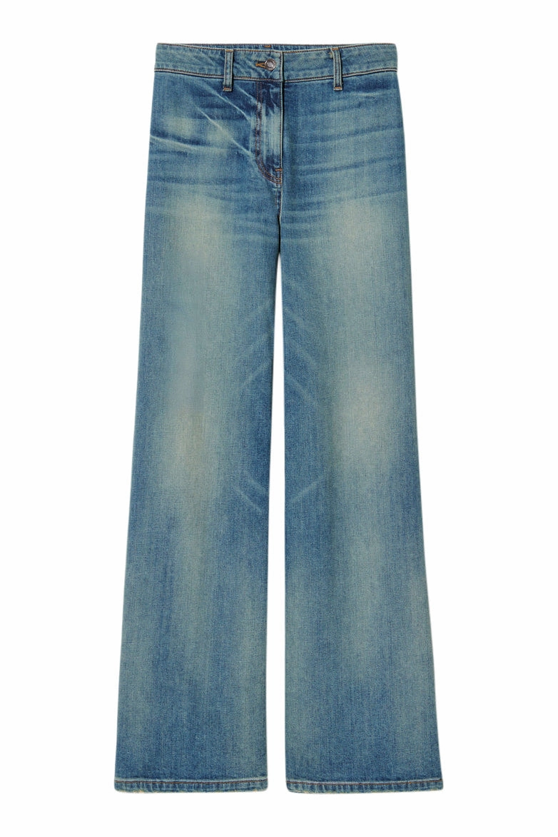 Loose Modern Minimalist Nili Lotan Megan Jeans in Summer Wash
