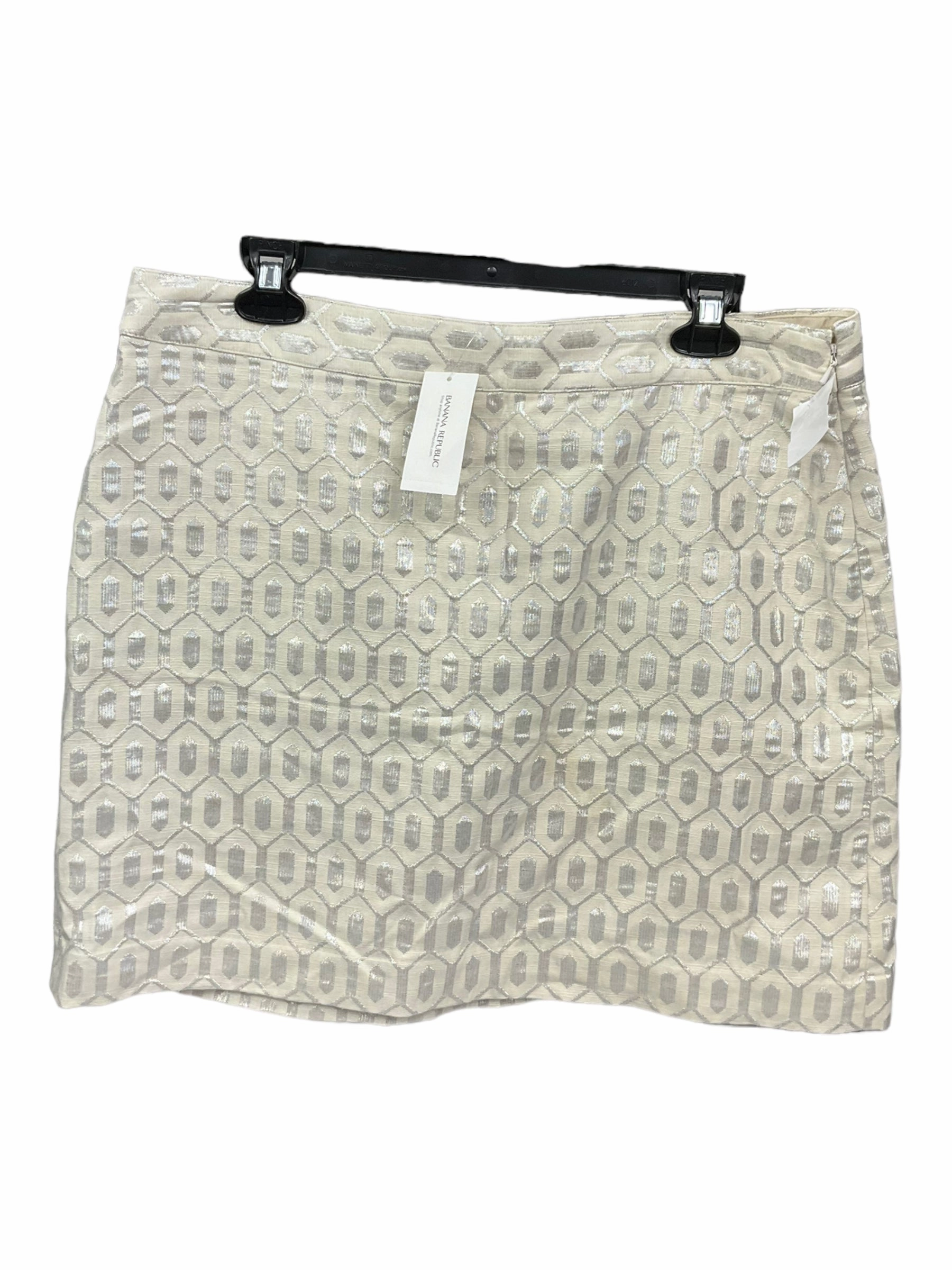 Skirt Mini & Short By Banana Republic  Size: 14 FlatlockSeaming Wild Mood