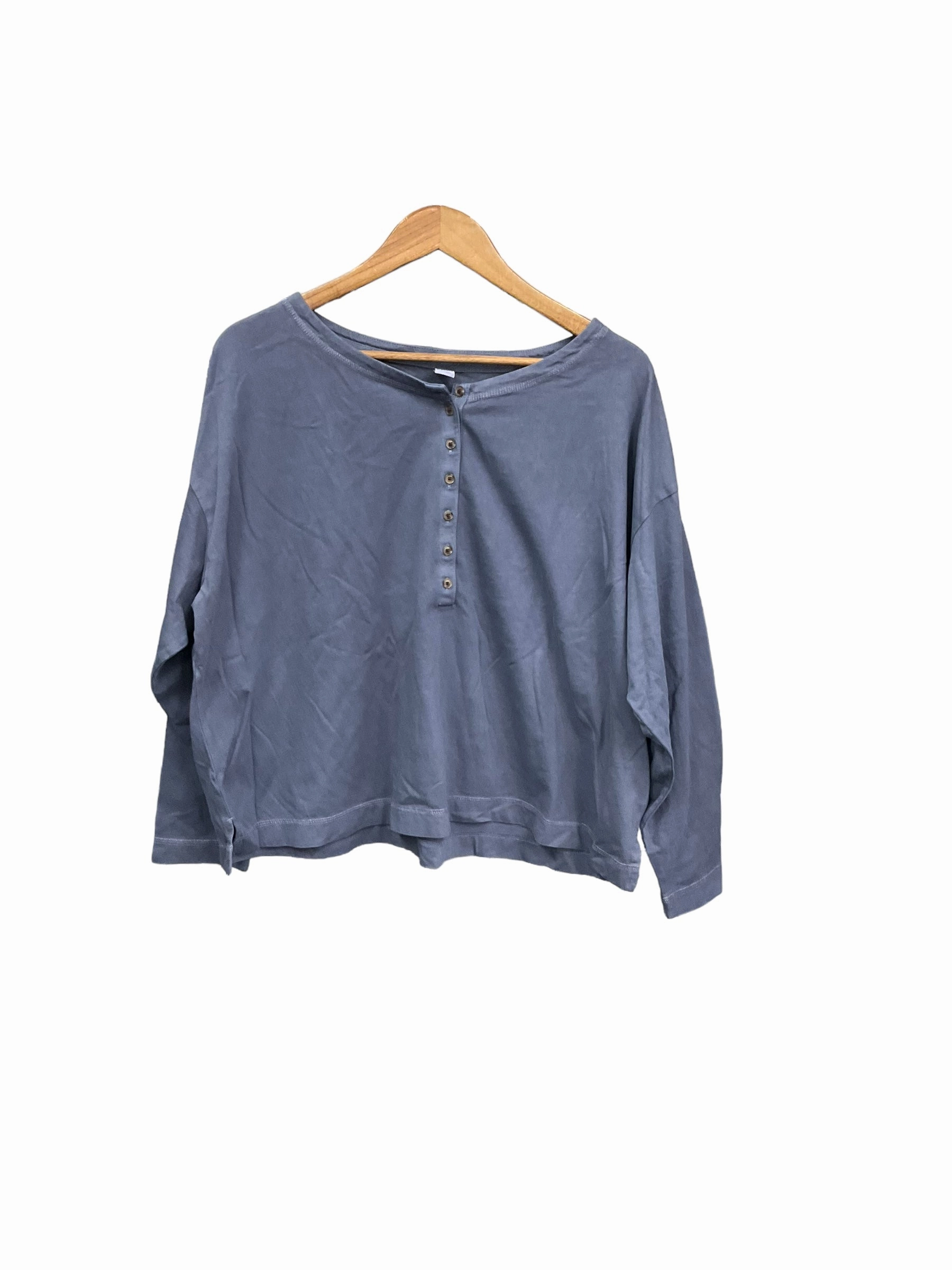 Top Long Sleeve By Old Navy  Size: Xl CompactPackableDesign