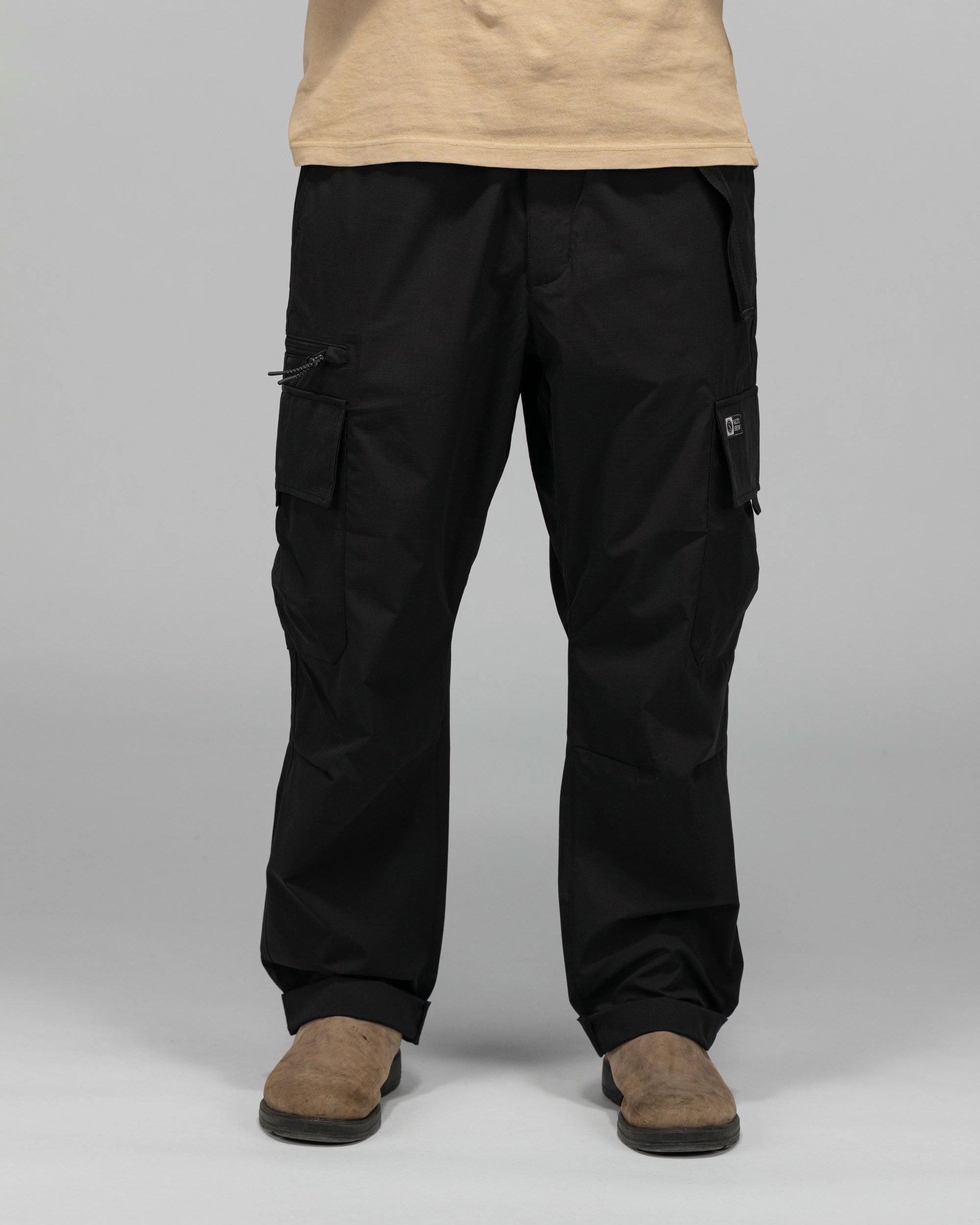 Comfort waistband Shore Tech Cargo Pants - Black