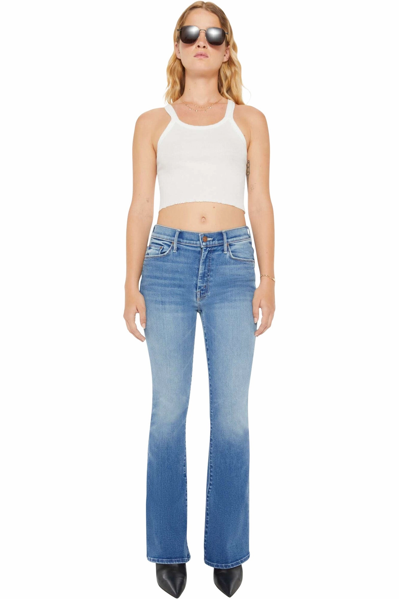 Office Wear Modern Rainy Day Chill Outfit Streetwear Fan Holiday Vibes MOTHER Denim Lil Weekender in Layover