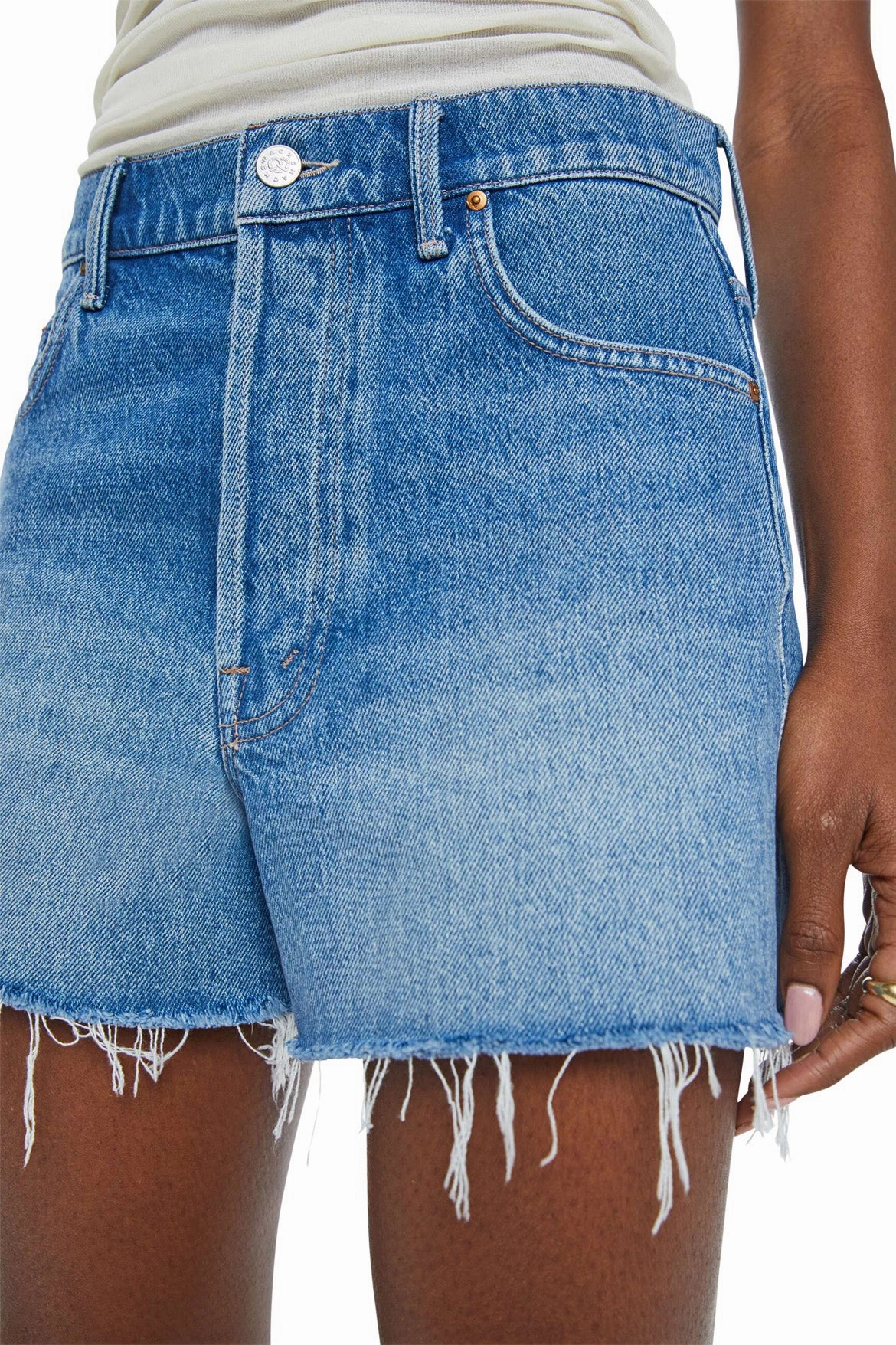 Mother Denim Main Course Fray Shorts in Chew Toy Mood Fit