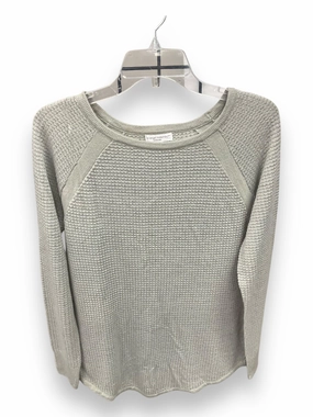 VersatileStyle Reinforced Hem Top Long Sleeve By Clothes Mentor In Green, Size: M