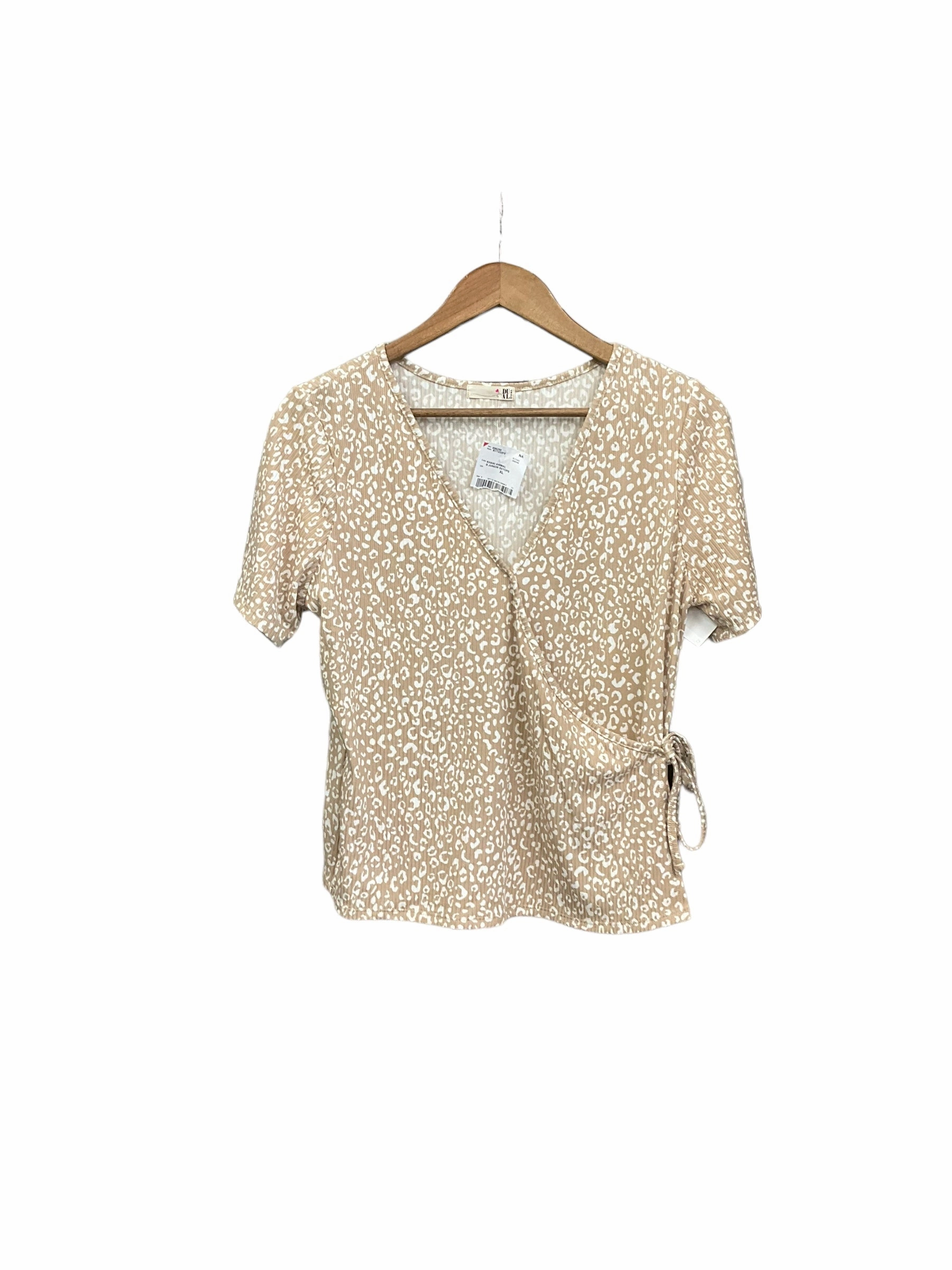 Top Short Sleeve By Clothes Mentor  Size: Xl NonBindingCollar Modern Sneakers