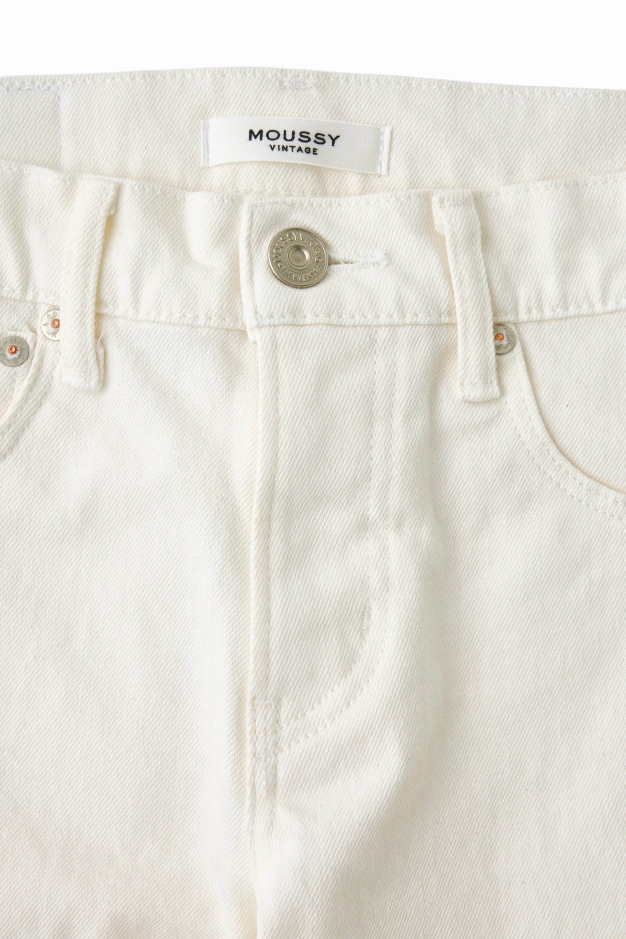 Moussy Denim Calvert Skinny in White Quick Dry Fabric Morning Stroll Stretch