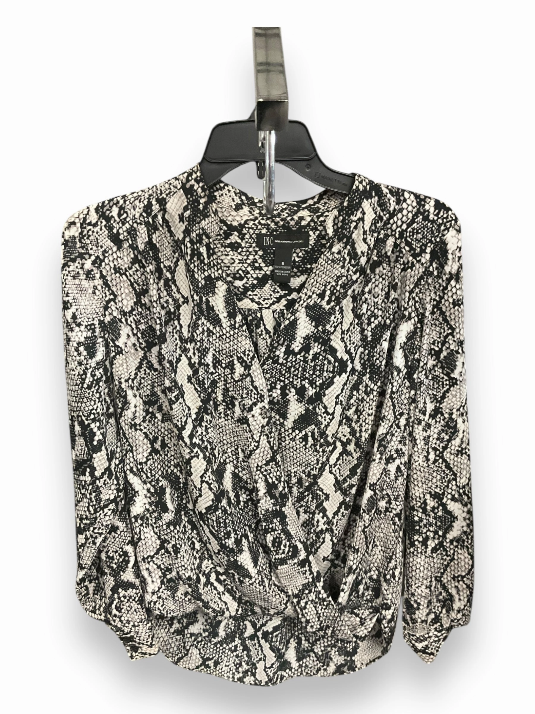 Top Long Sleeve By Inc In Snakeskin Print, Size: S Essential Shirt