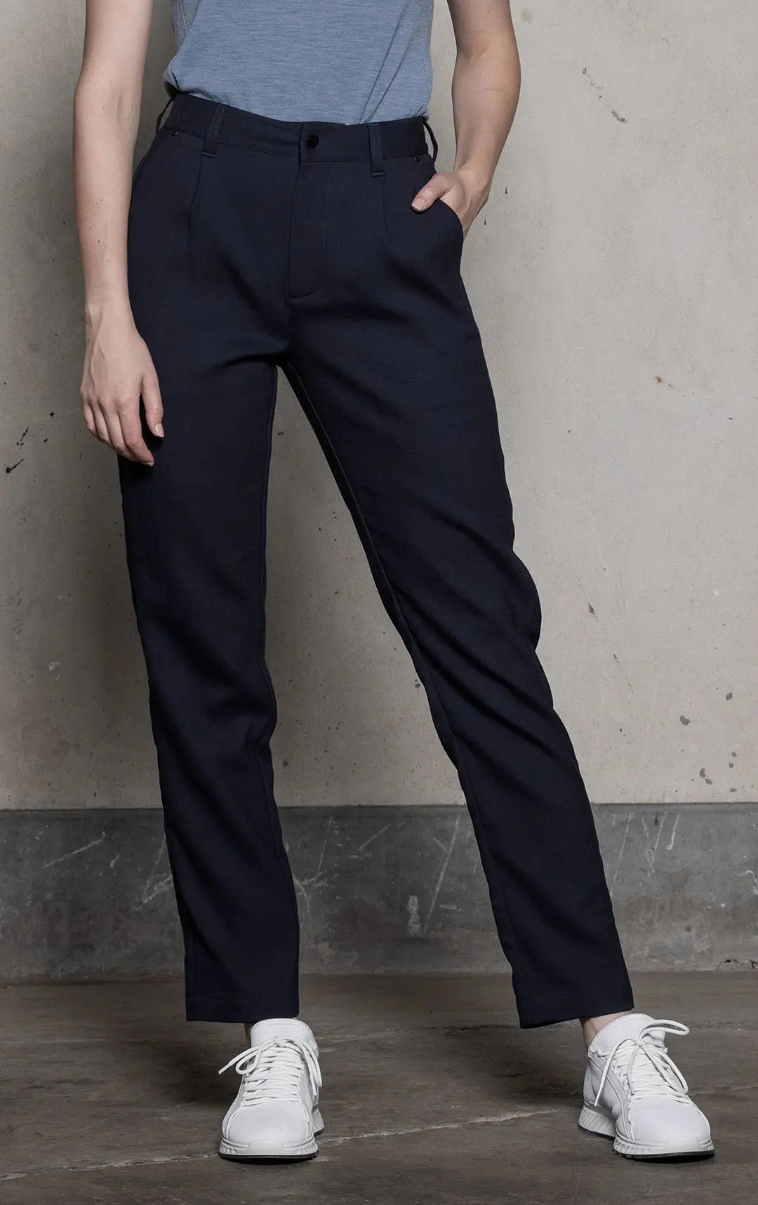 Cozy and Relaxed WOOL BLEND STRAIGHT LEG TROUSER